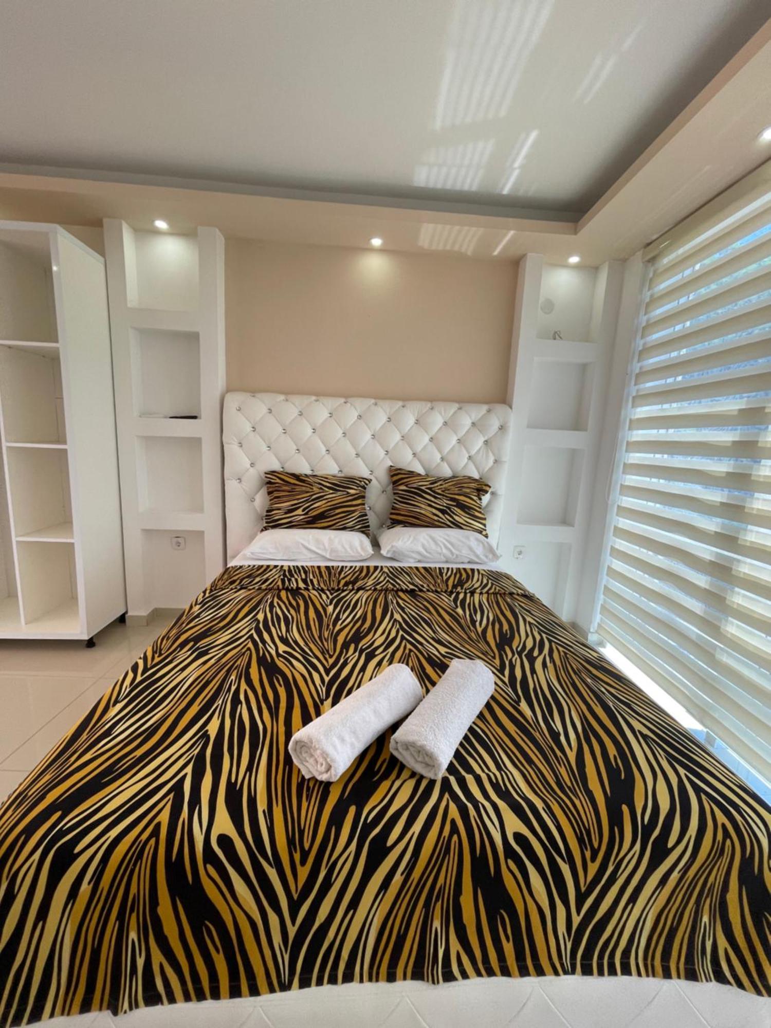 Queen Kodre Apartments Ούλτσιν Εξωτερικό φωτογραφία